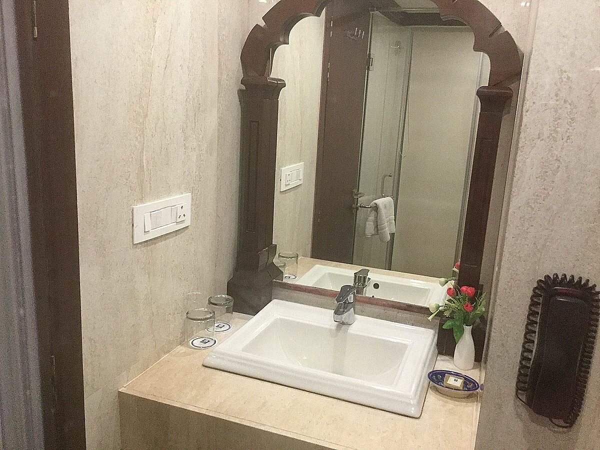 Deluxe room with Double Bed and City view