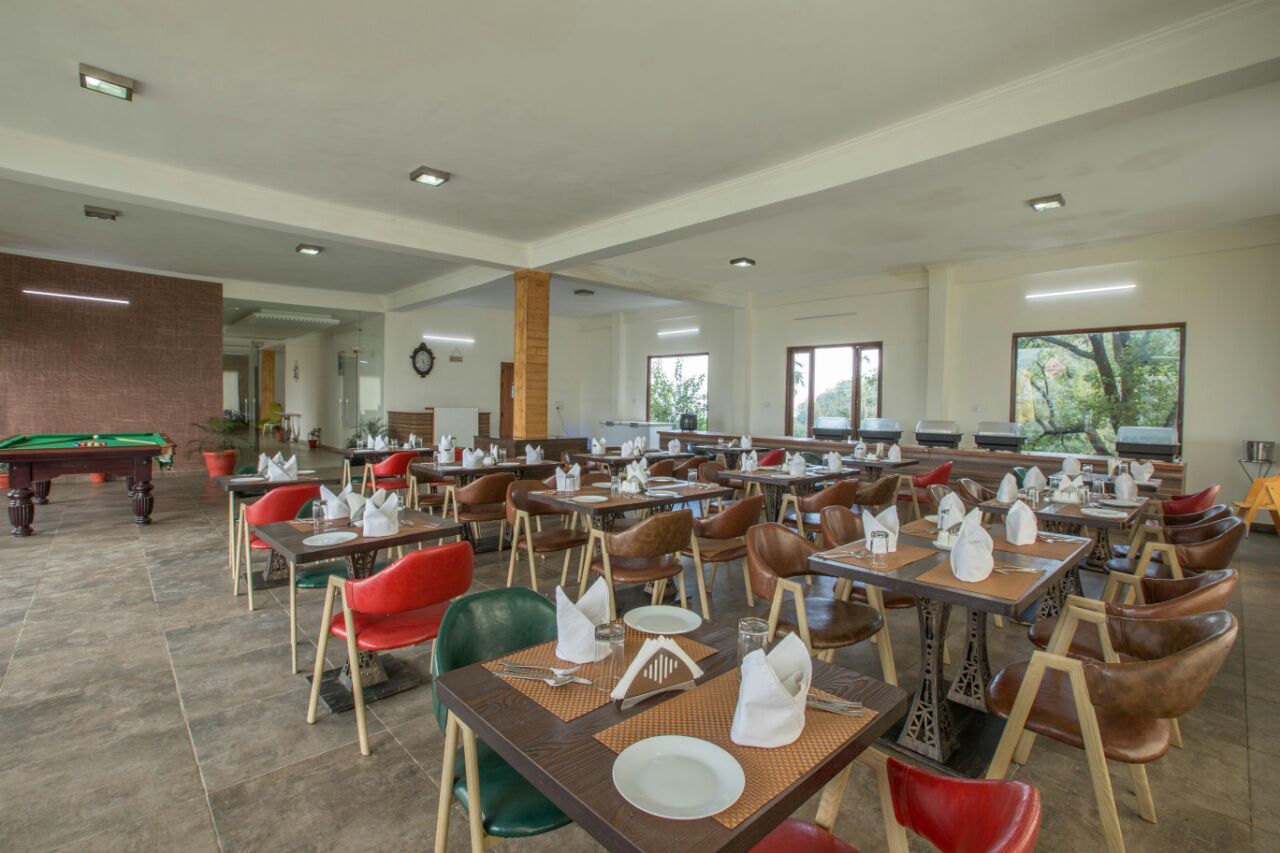 Food & Dining