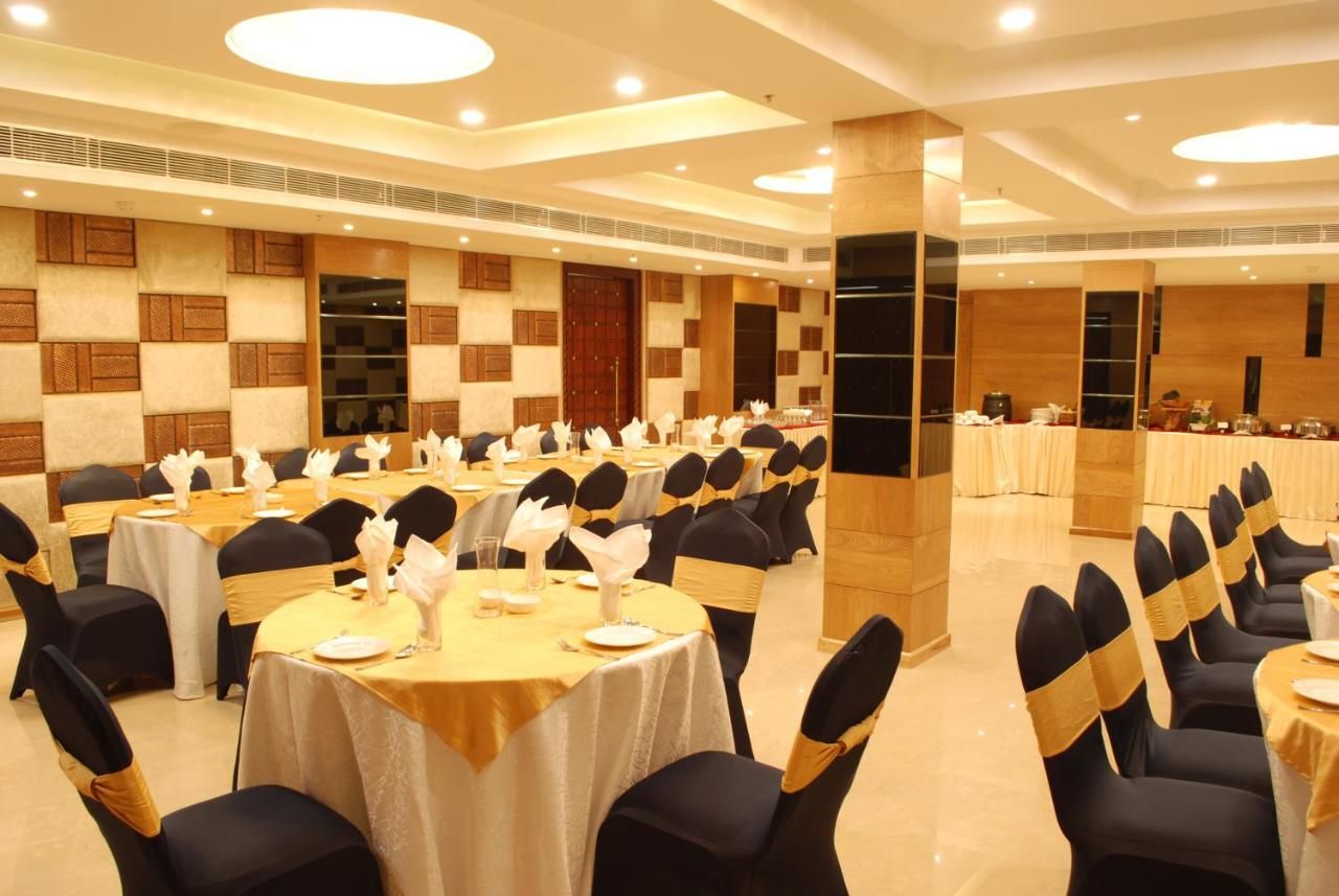 undefined Glades Hotel 9