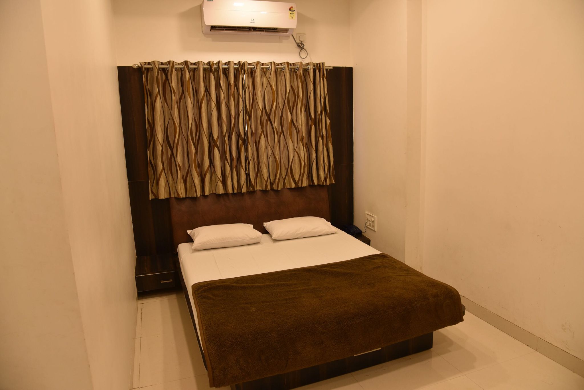 Hotel Alankar Deluxe AC