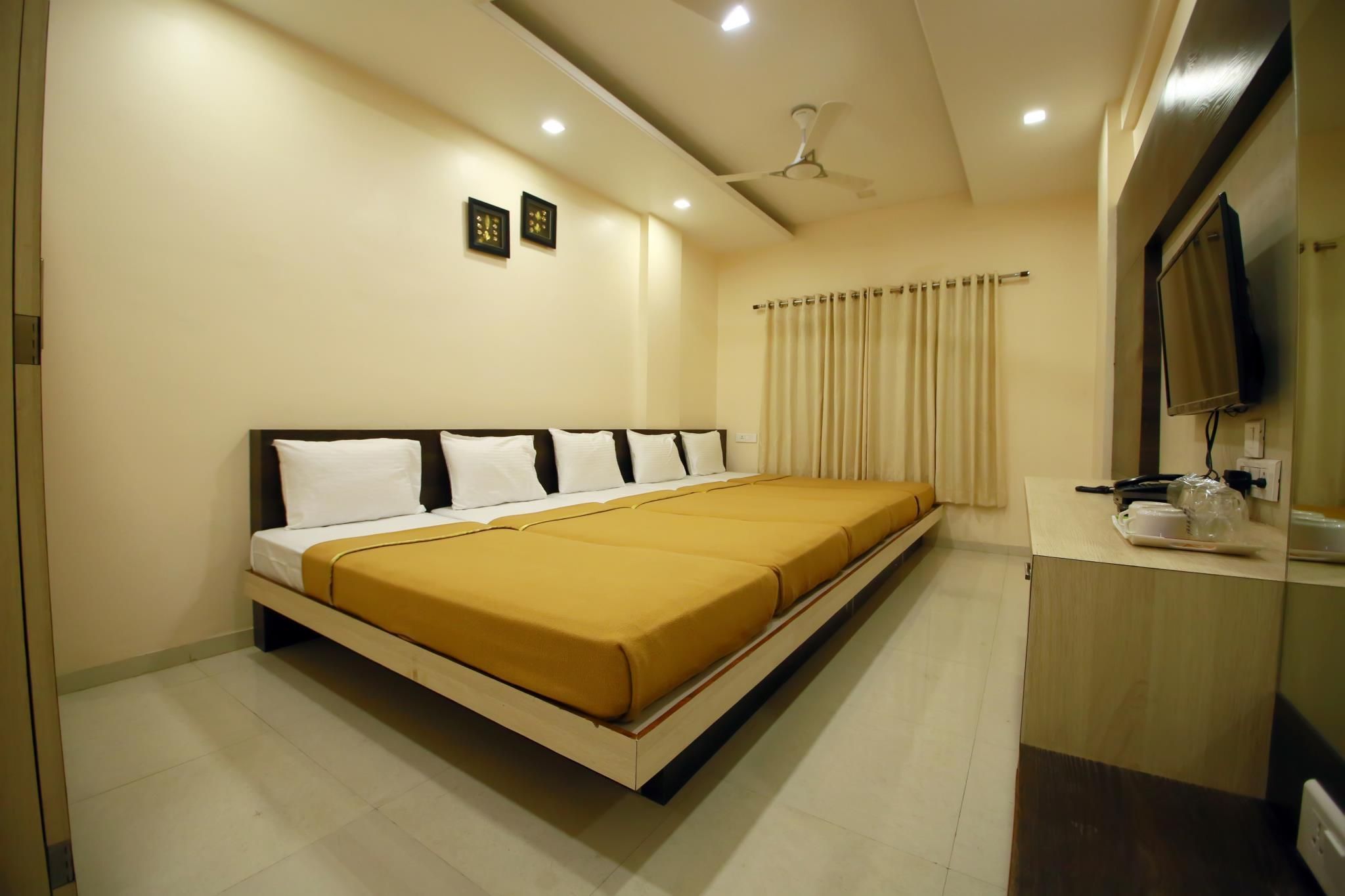 undefined Hotel Madhuri Executive 10