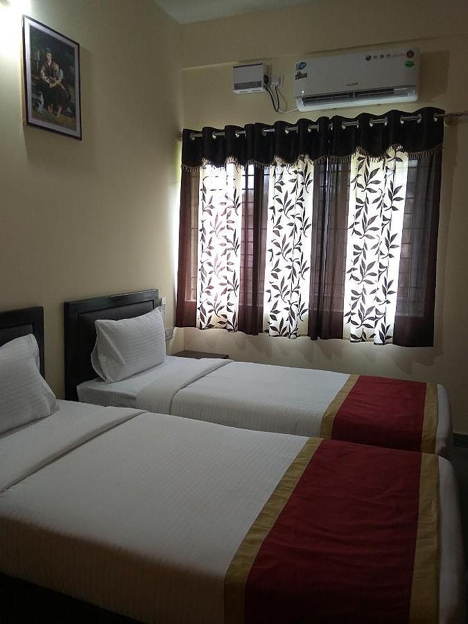 Tranzotel Bangalore Airport Standard Double Room 2