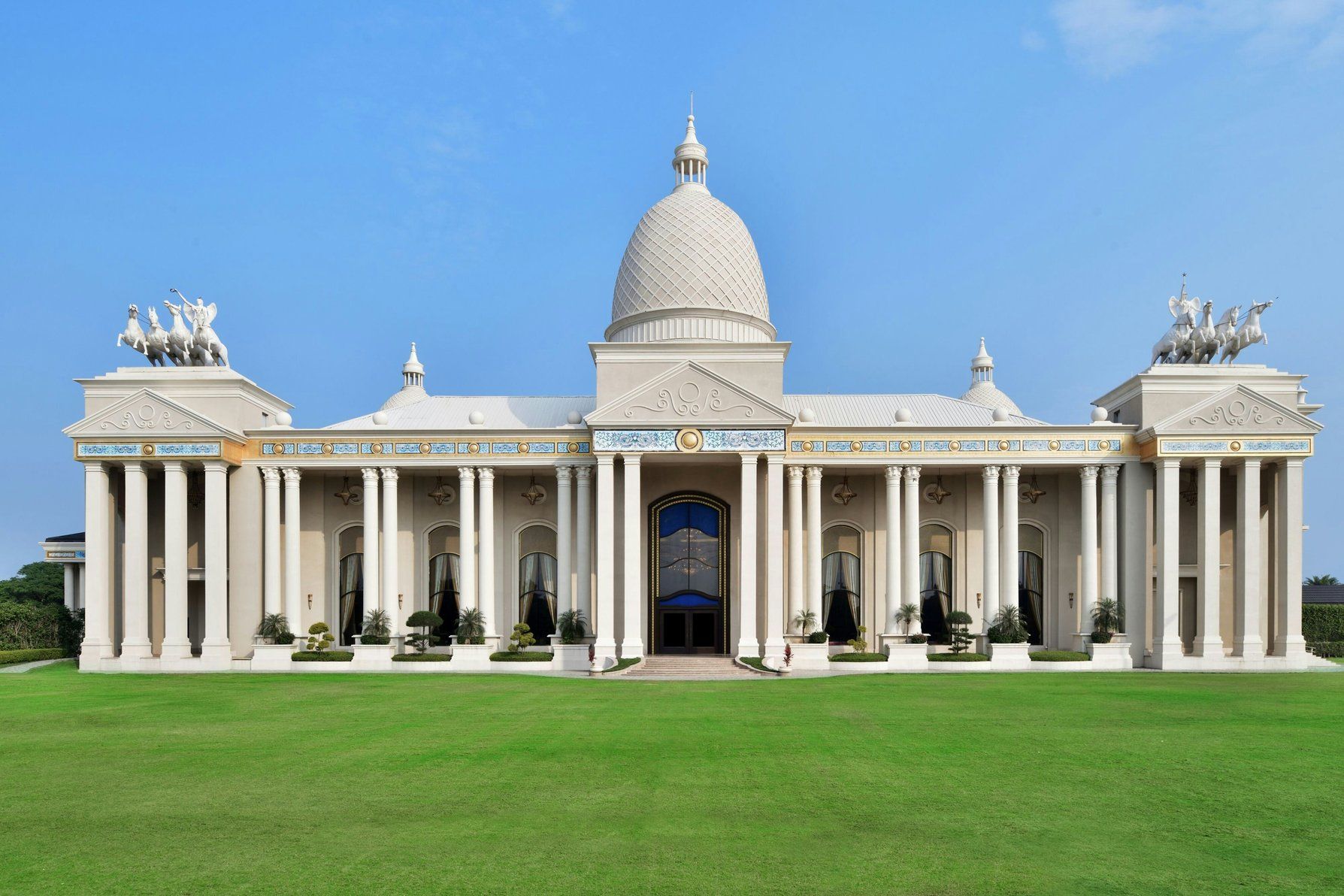 undefined Sheraton Grand Palace Indore