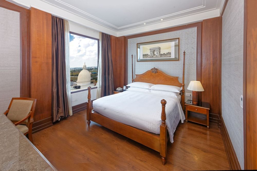 undefined Sheraton Grand Palace Indore 10