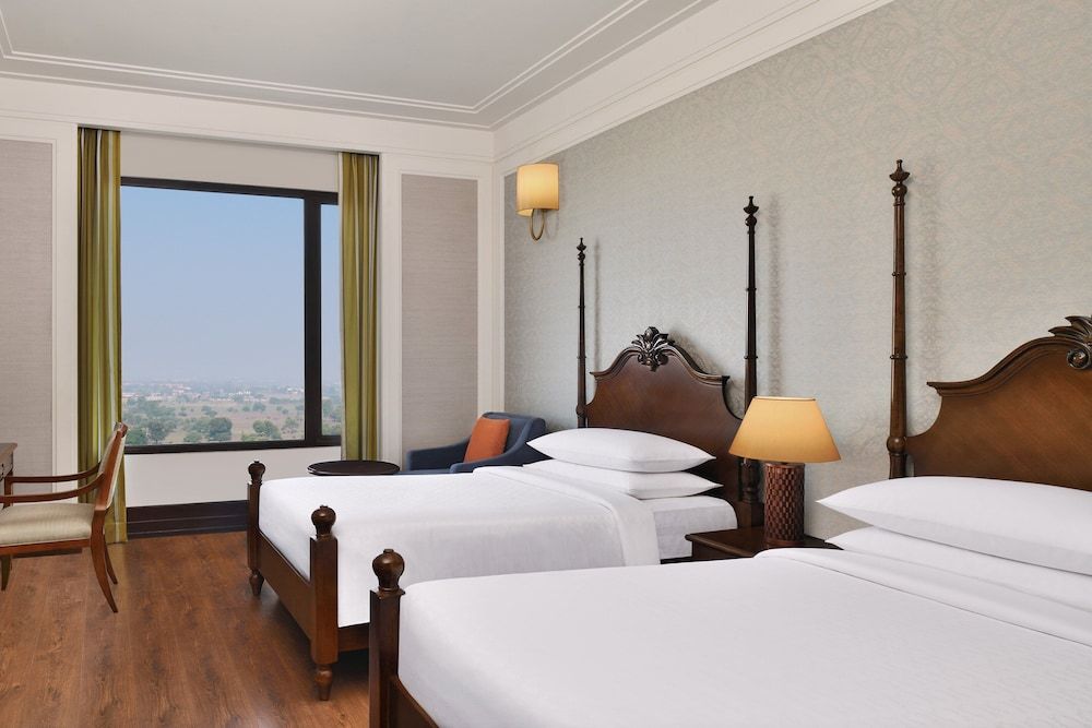 Club Room, 2 Twin Beds