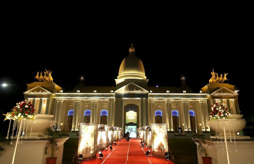 undefined Sheraton Grand Palace Indore 8