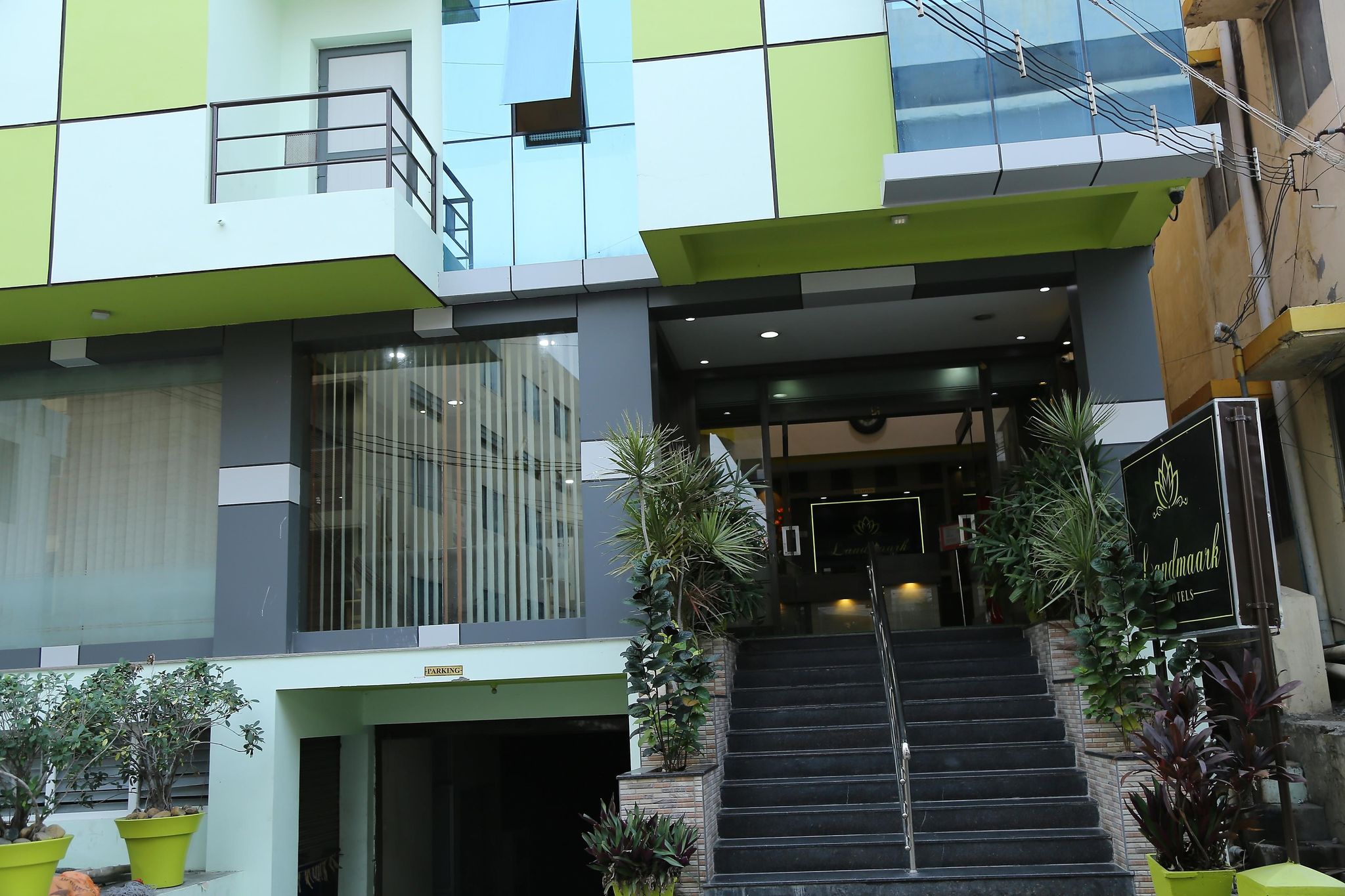 undefined Landmaark Hotels 8