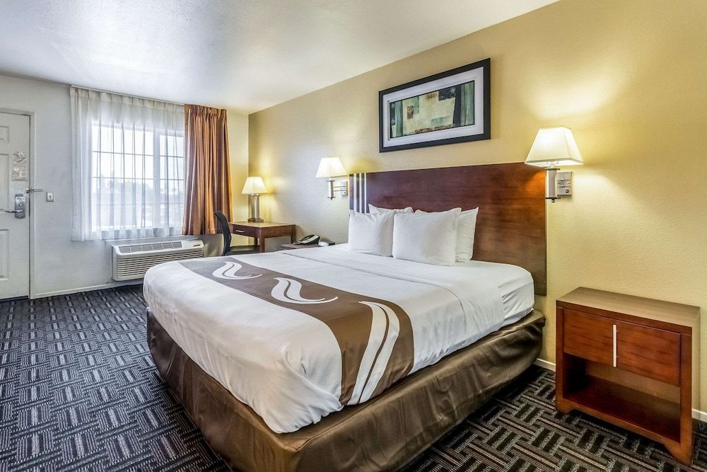 Room, 1 King Bed, Accessible, Non Smoking