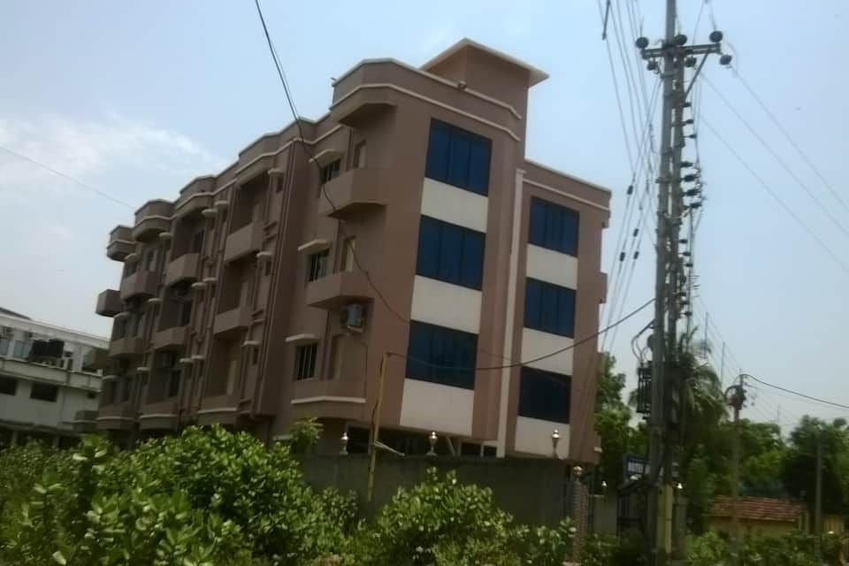undefined Hotel Mamoni Group 6