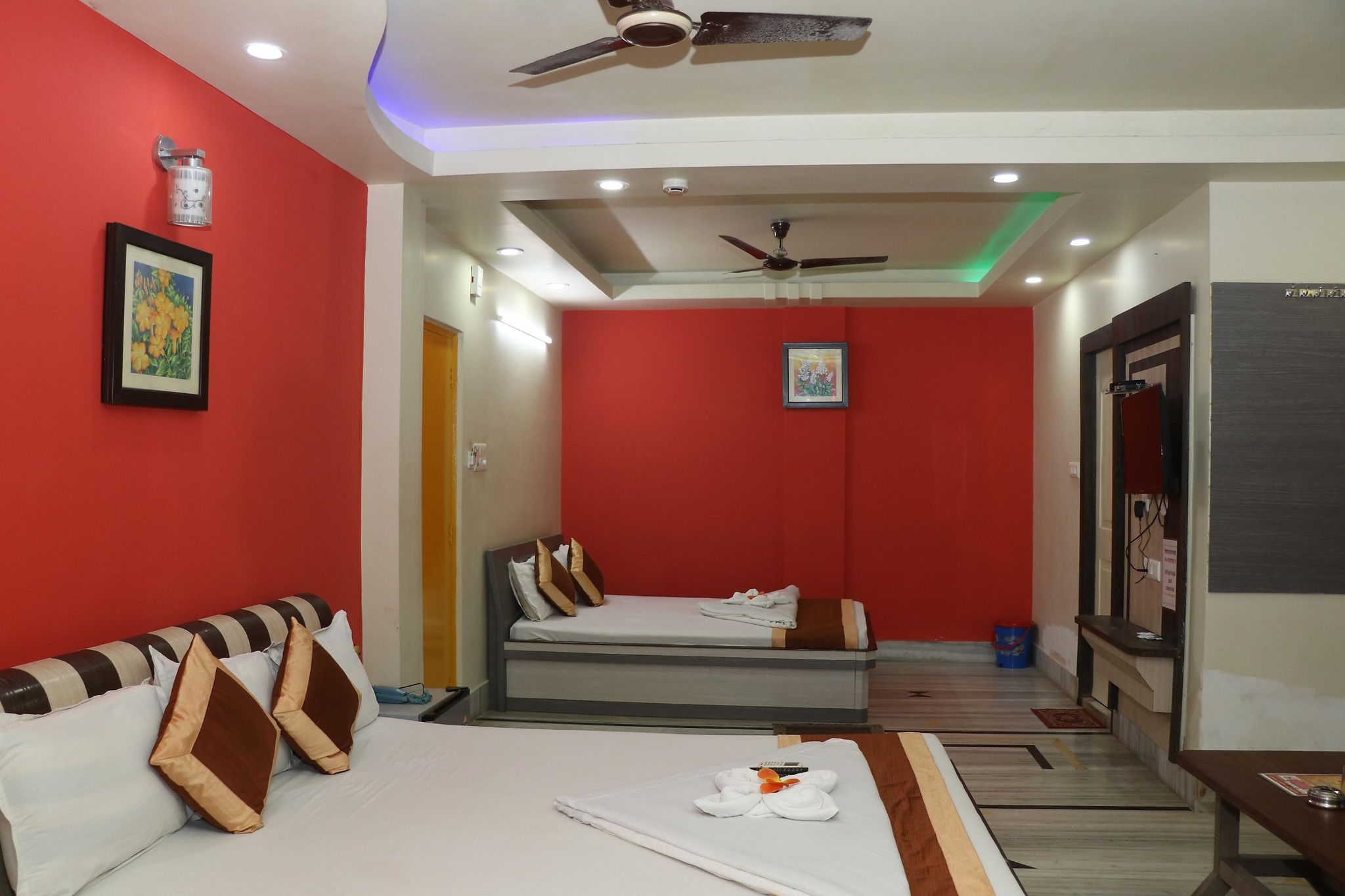 Hotel Mamoni Group Standard Non a/c room 3