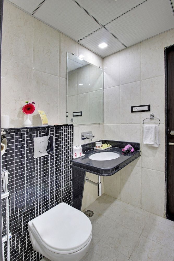 Trulyy Rudransh Inn Deluxe Room 6