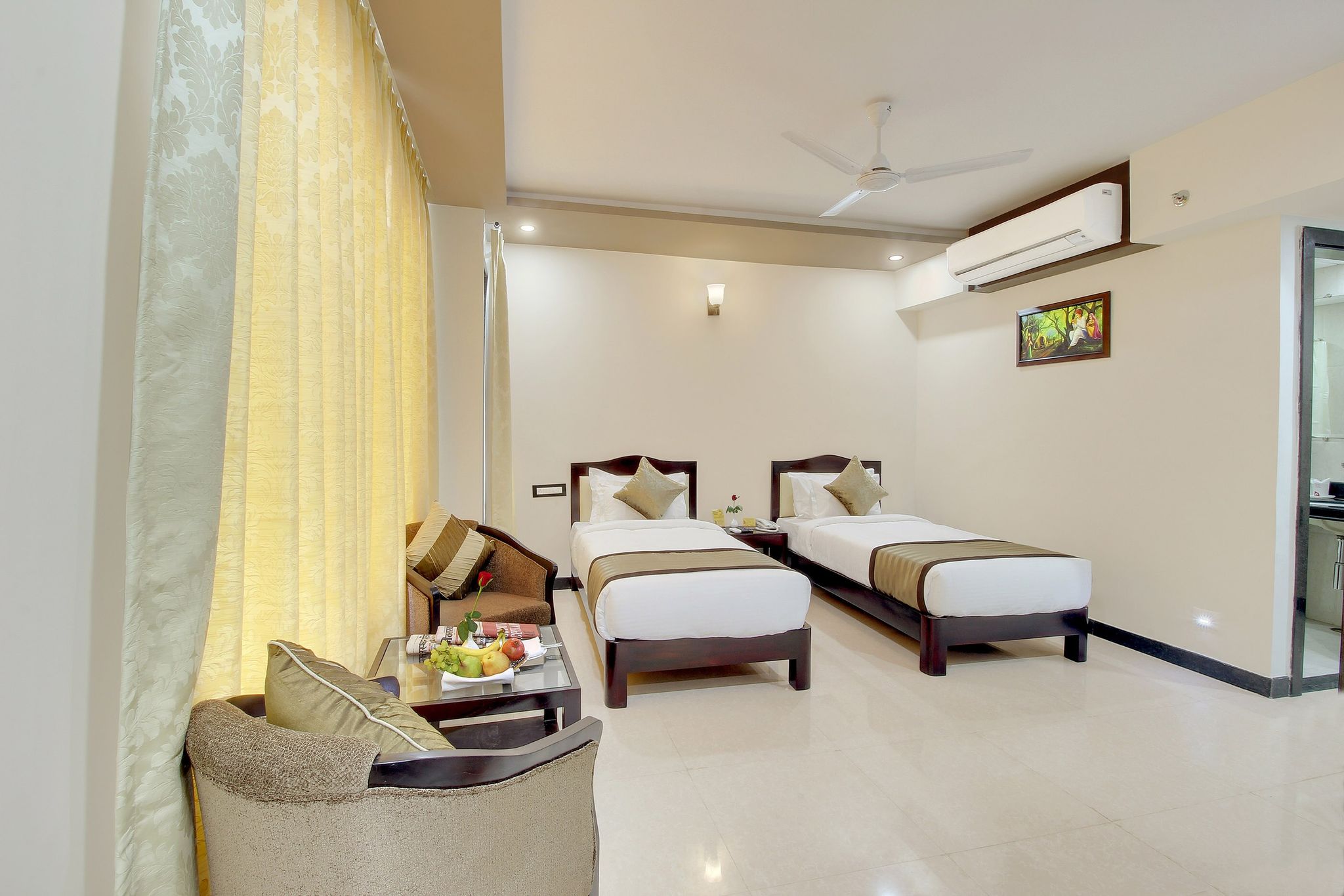Trulyy Rudransh Inn Deluxe Room 4