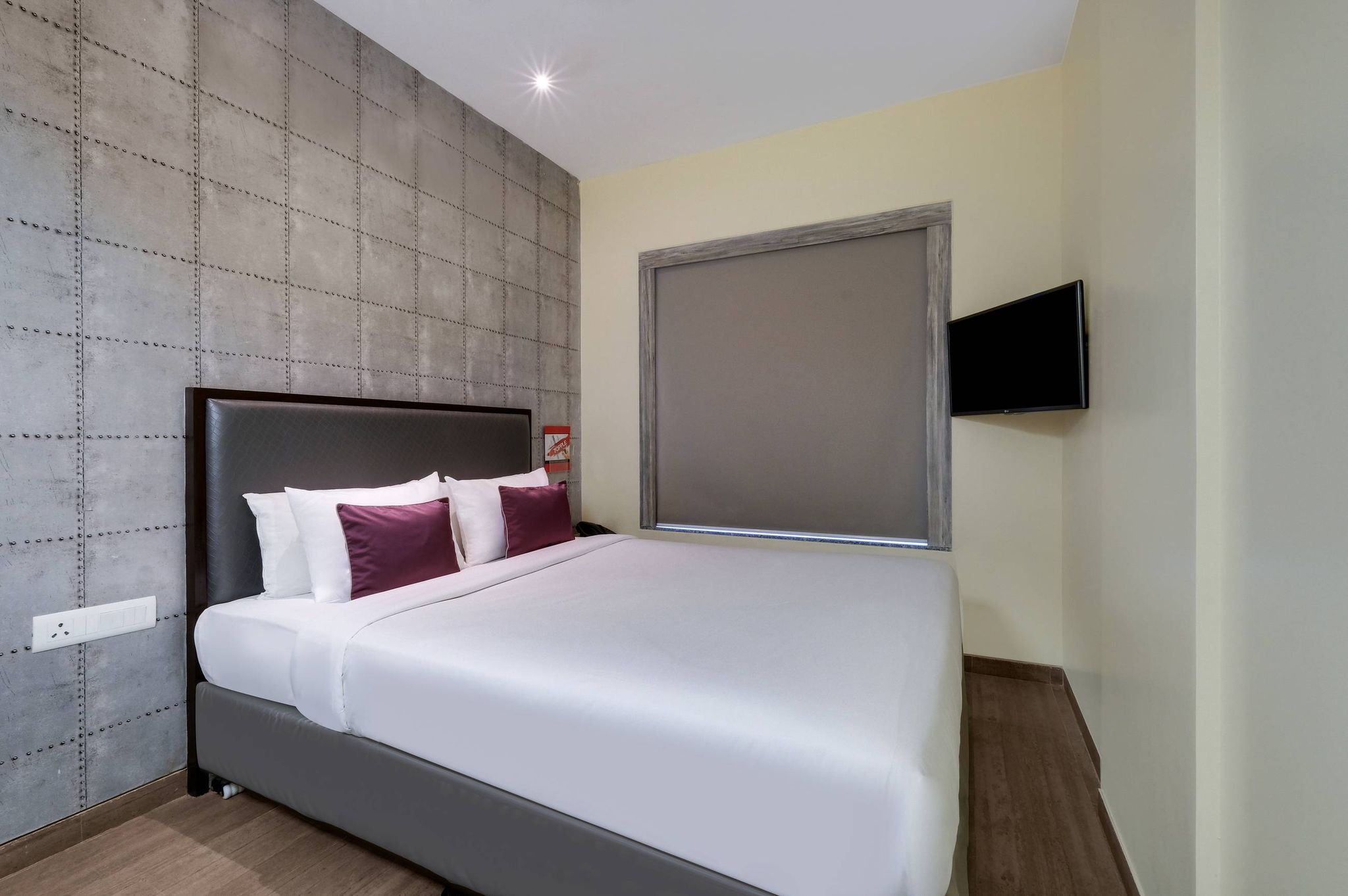 undefined 7 Apple Hotel Vadodra 5