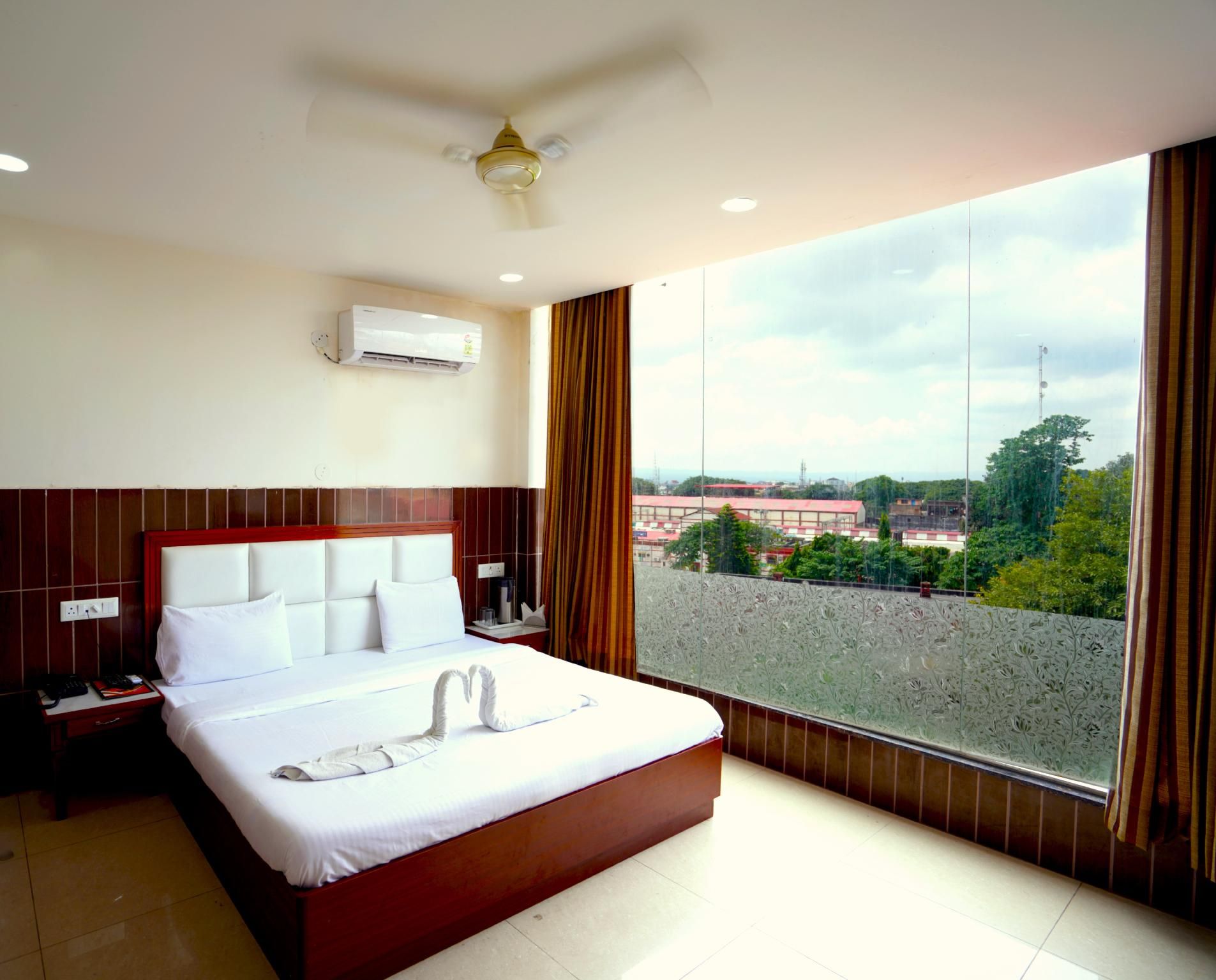 Deluxe Air Conditioning