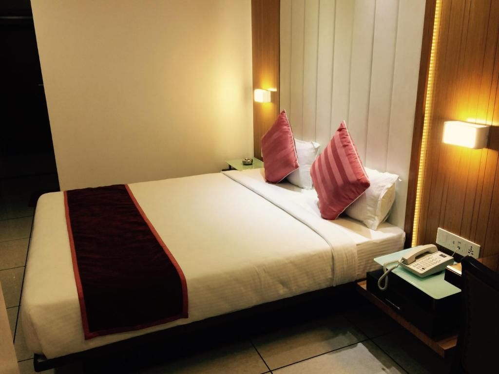 Hotel Royal Shelter Deluxe Double Room