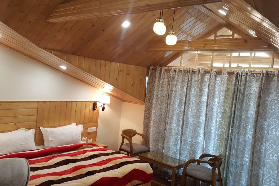 Smart Attic Room with Interface