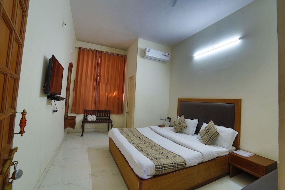 Hotel Gorbandh Mount Abu Premium Room 7