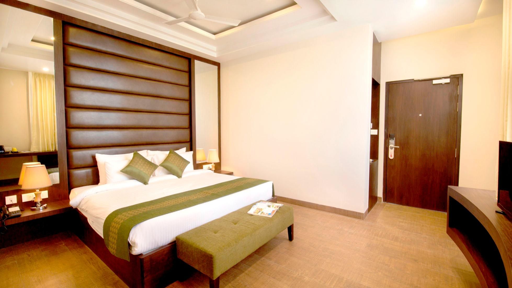 King Room with Mountain View