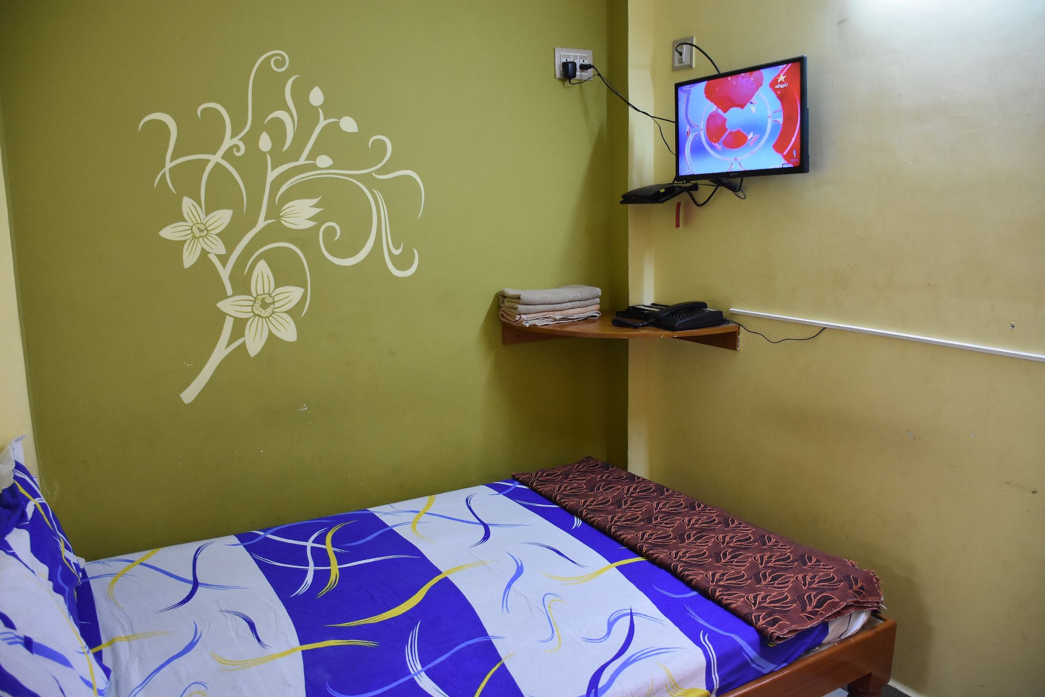 undefined Sai Murugan Lodge 10