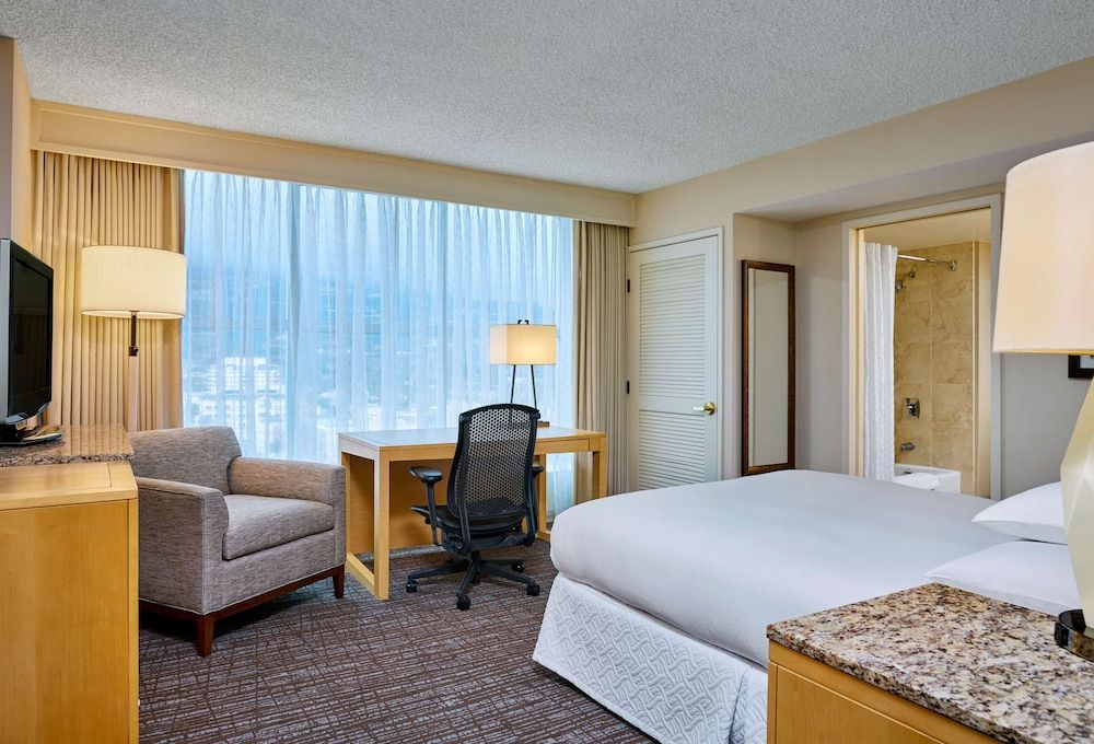 Deluxe Room, 1 Queen Bed