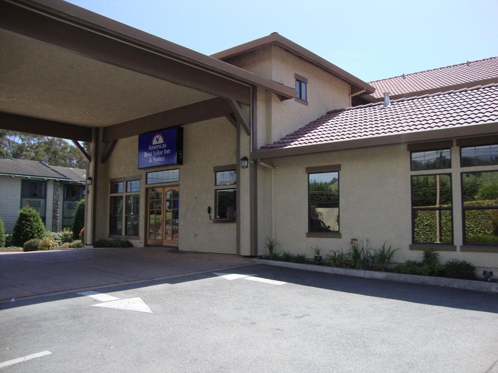 undefined Miramar Inn 7