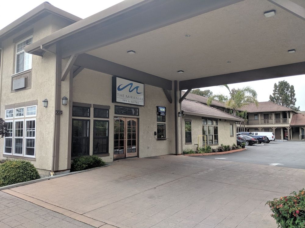 undefined Miramar Inn 3