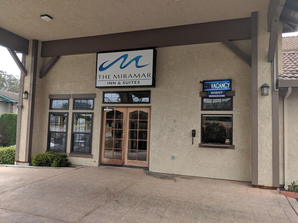 undefined Miramar Inn 4