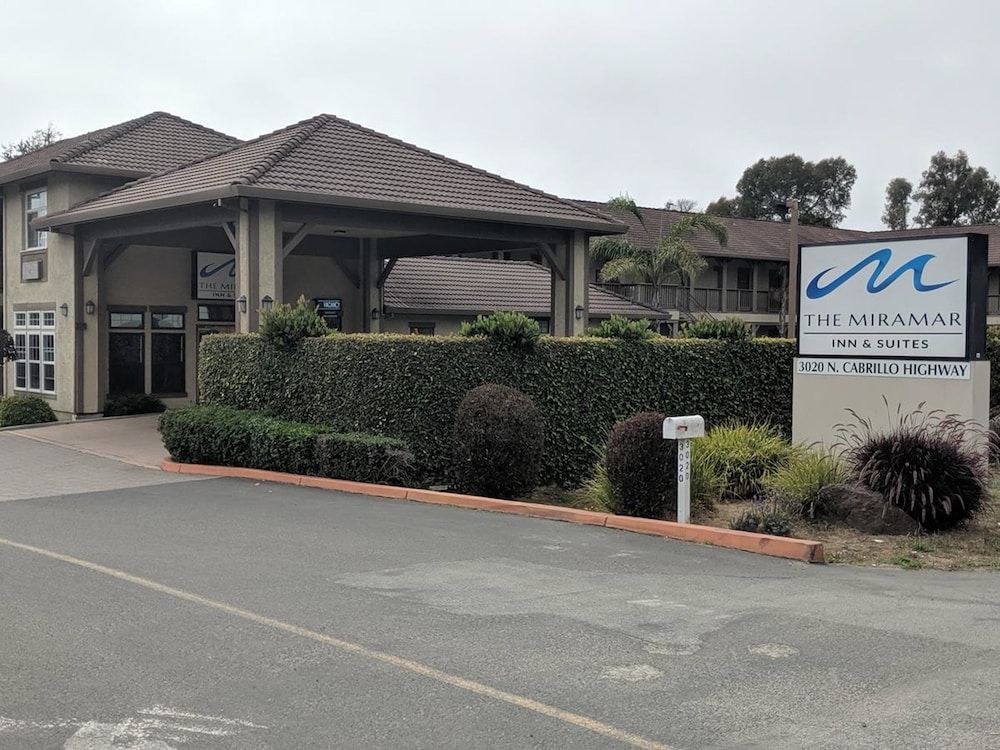 undefined Miramar Inn