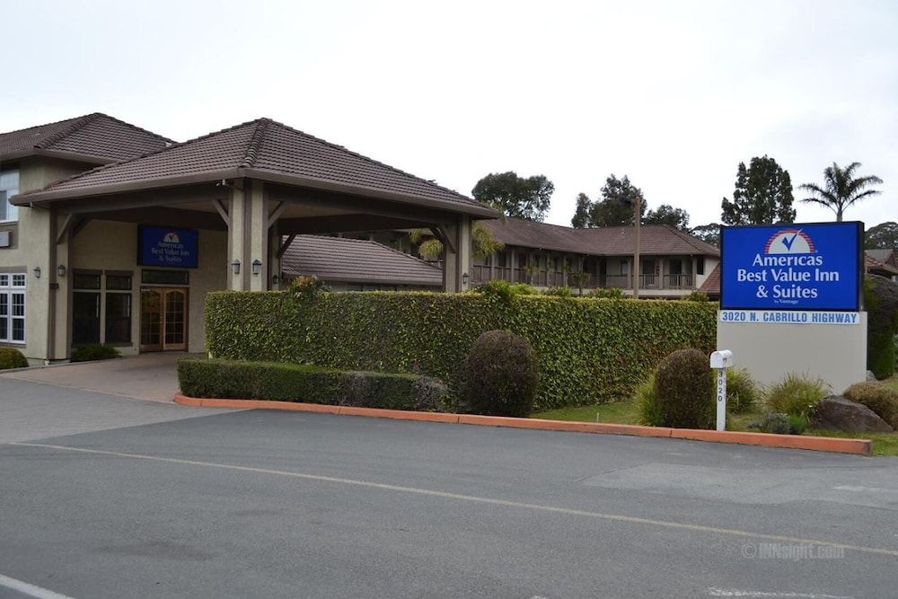 undefined Miramar Inn 6