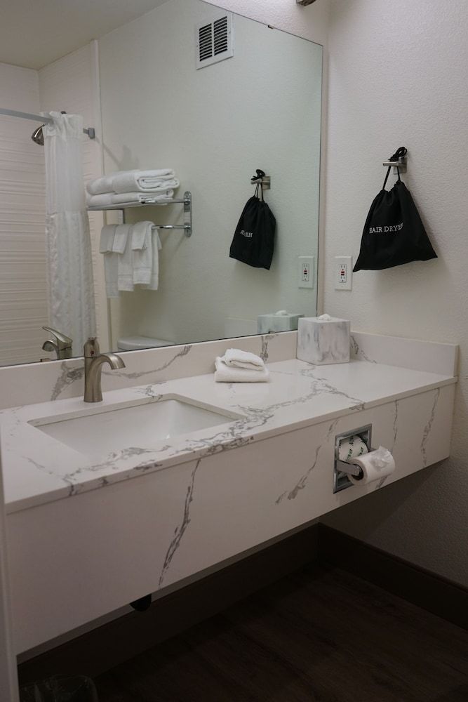 Room, Multiple Beds, Non Smoking