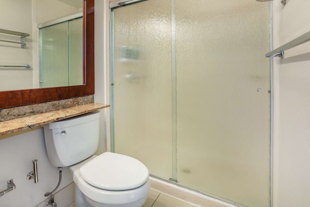 Best Western Dry Creek Inn Standard Room, 1 King Bed, Non Smoking, Refrigerator 6