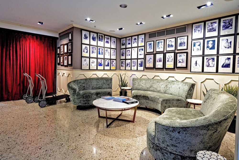 undefined The Hollywood Franklin Hotel near Universal Studios