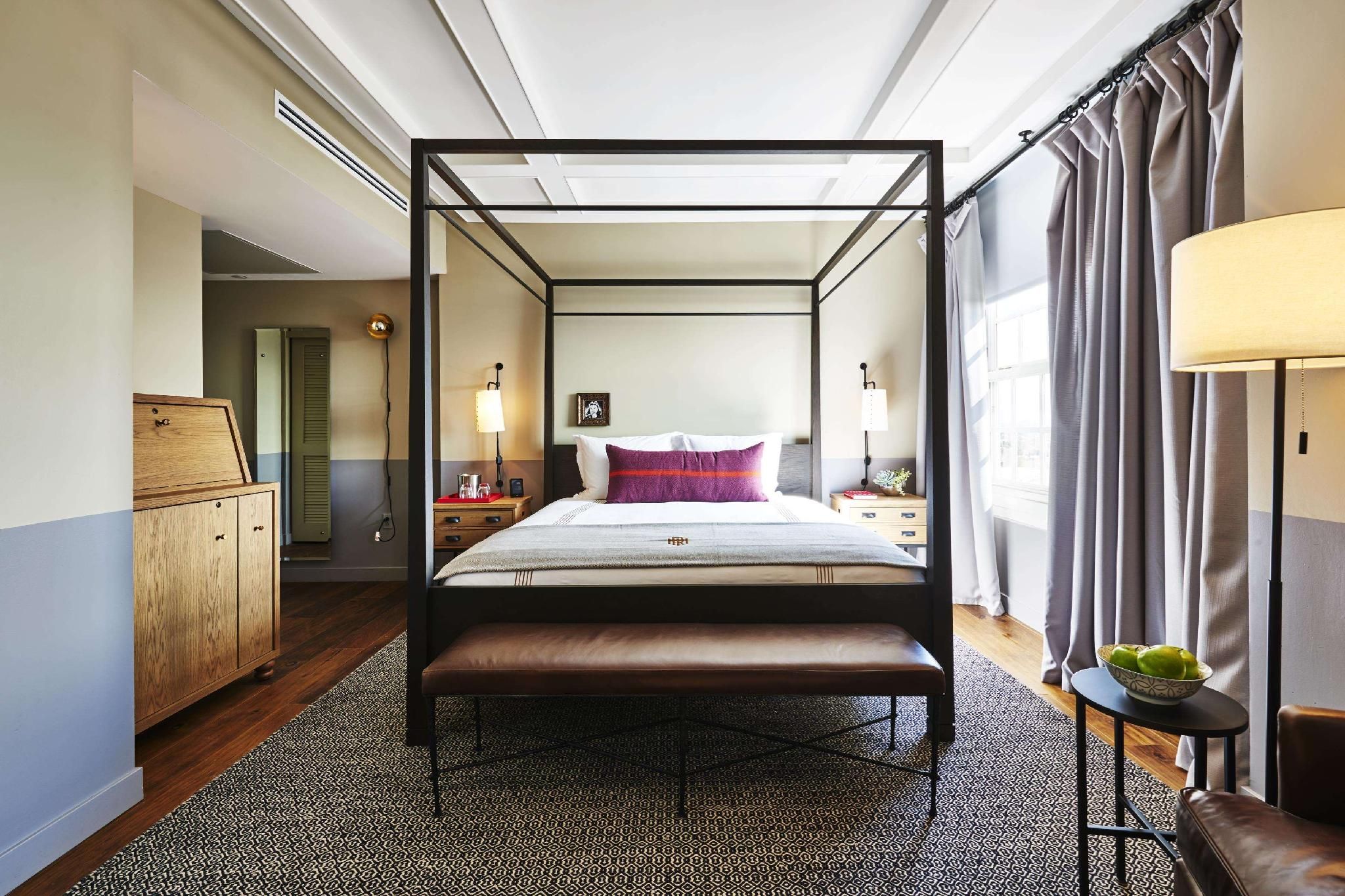 Superior King Bed