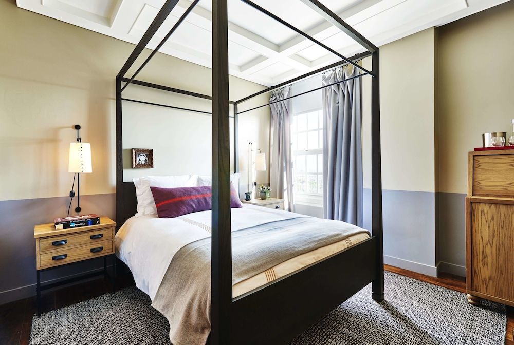 The Hollywood Roosevelt Superior Room, 1 Queen Bed