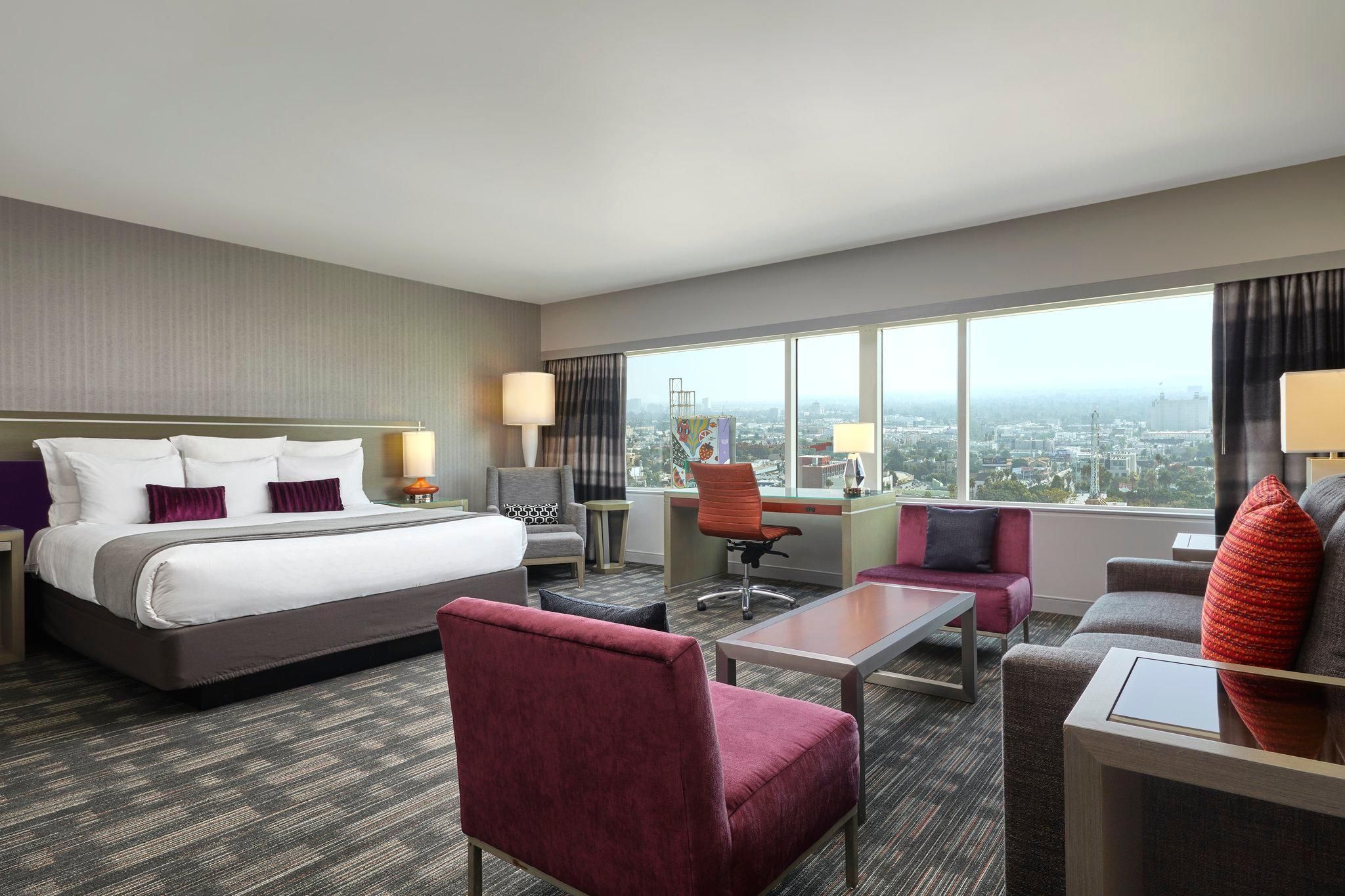 Studio One King Suite Hearing Accessible