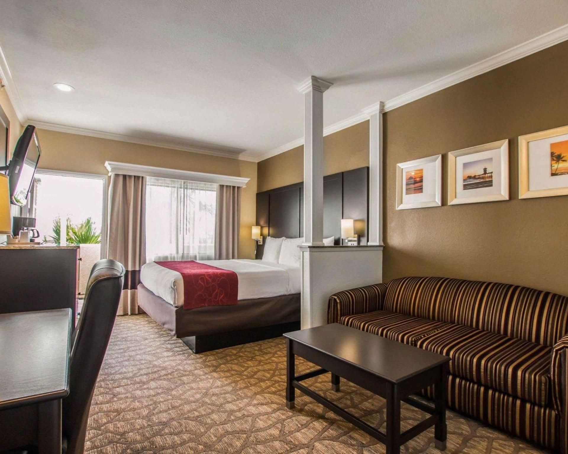 1 King Bed, Suite, Nonsmoking, Upgrade