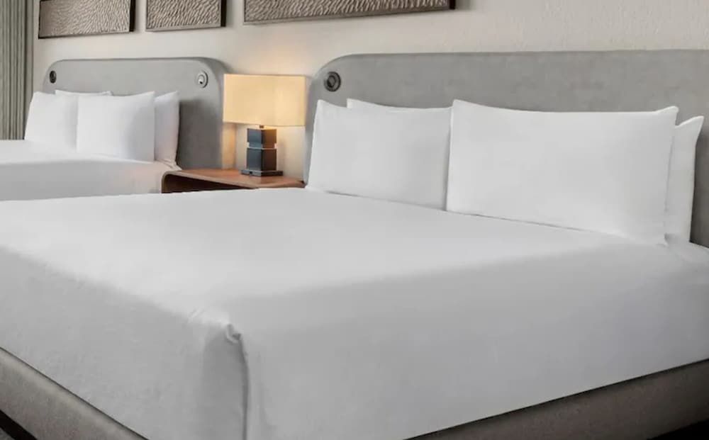 2 King Beds with Accessible Roll-In Shower