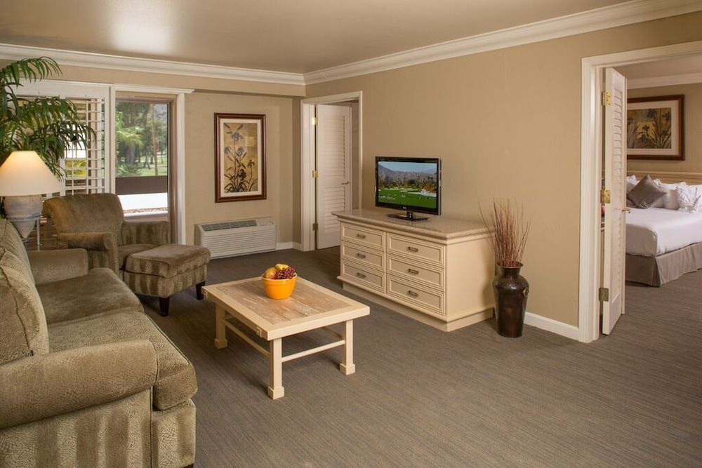 Indian Wells Resort Hotel Suite, 2 Double Beds 5