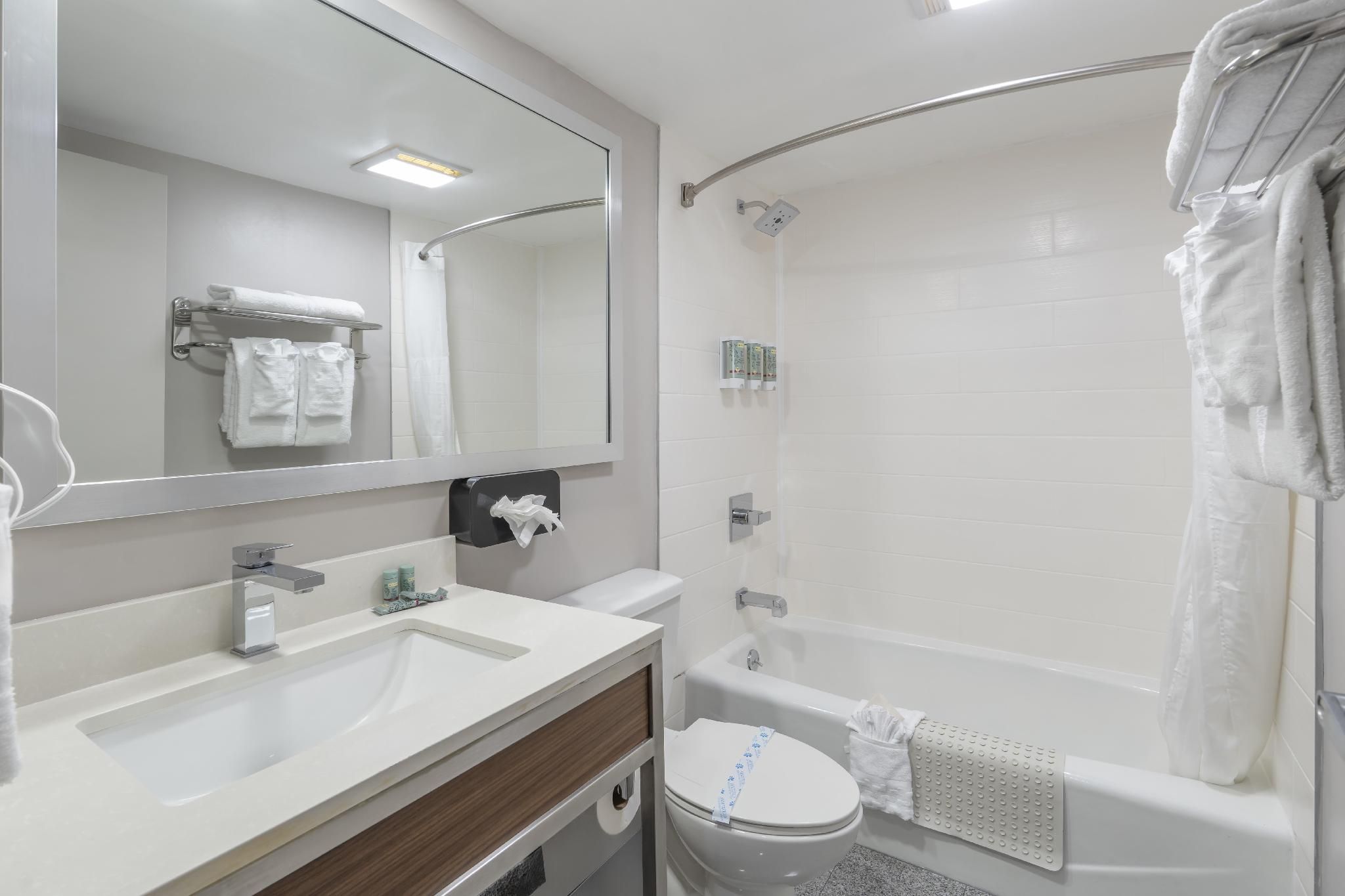 Best Western Airport Plaza Inn Hotel – Los Angeles LAX 2 Queen Beds, Nonsmoking, Upper Floor 3