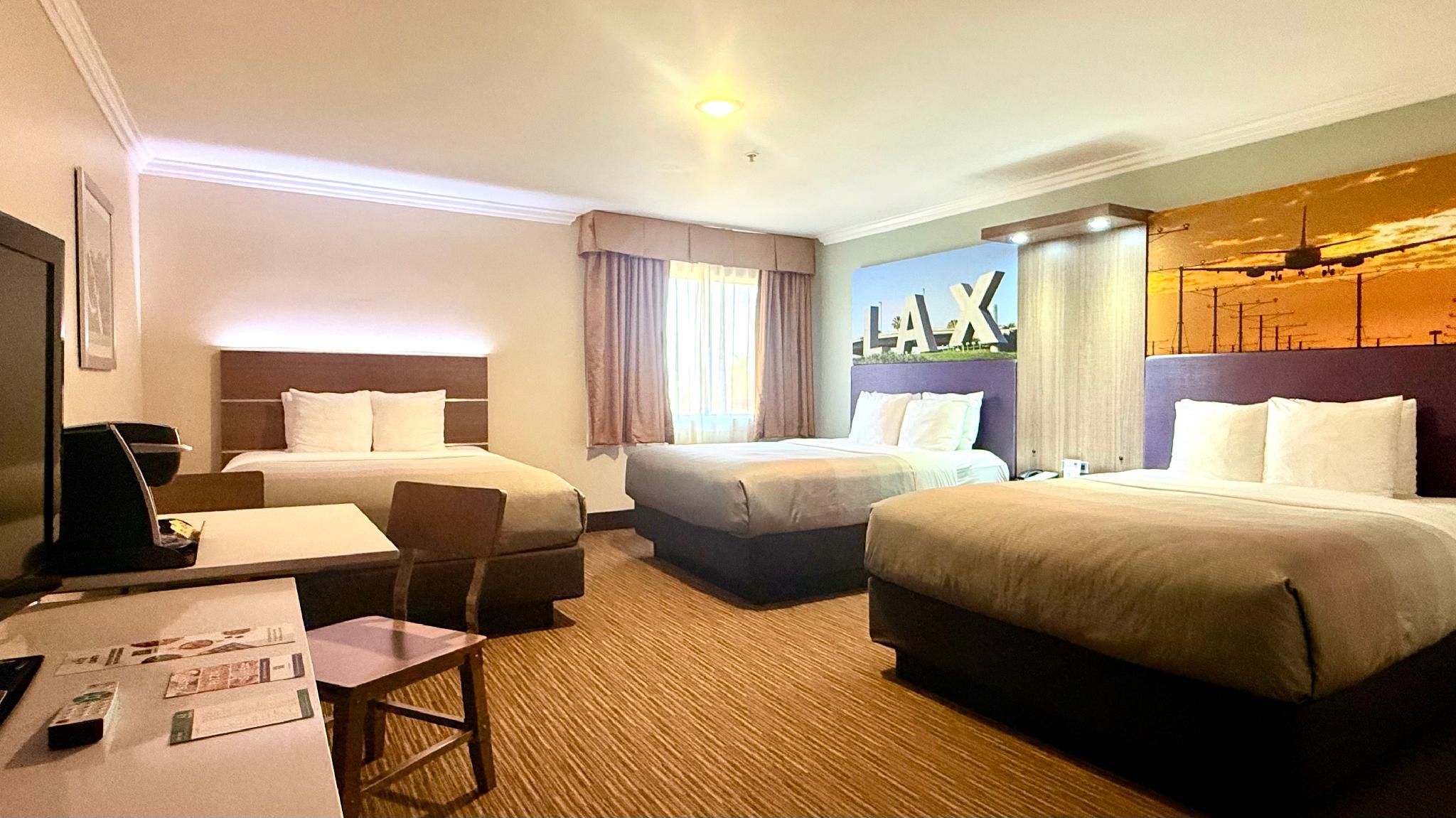 3 Queen Beds Non-Smoking