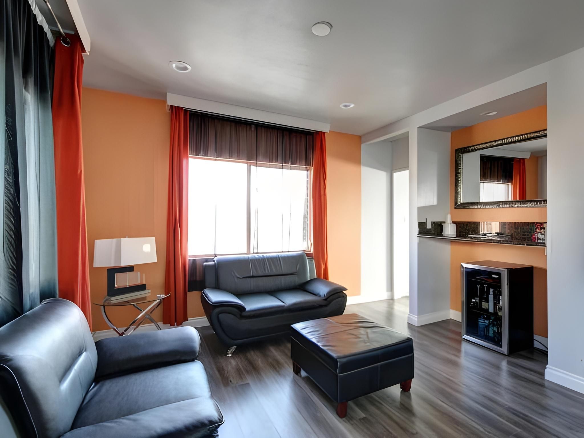 Bungalow (2 Adults)