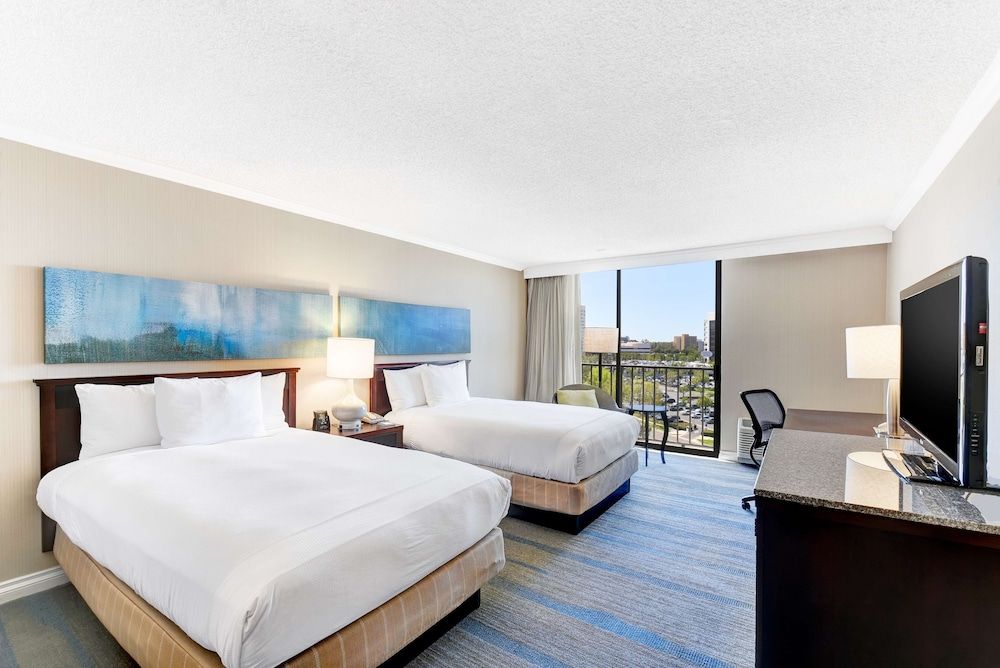 2 Double Beds, Mobility Accessible, Bathtub