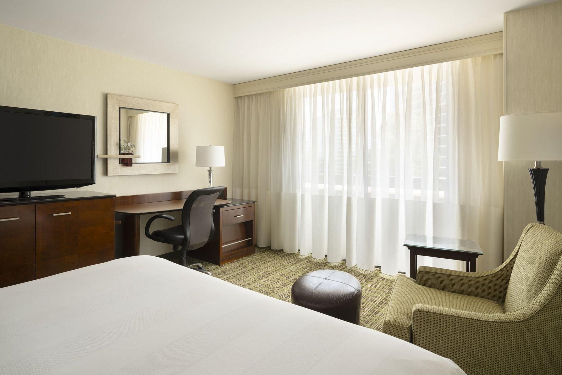 Guest room, 1 King or 1 Queen