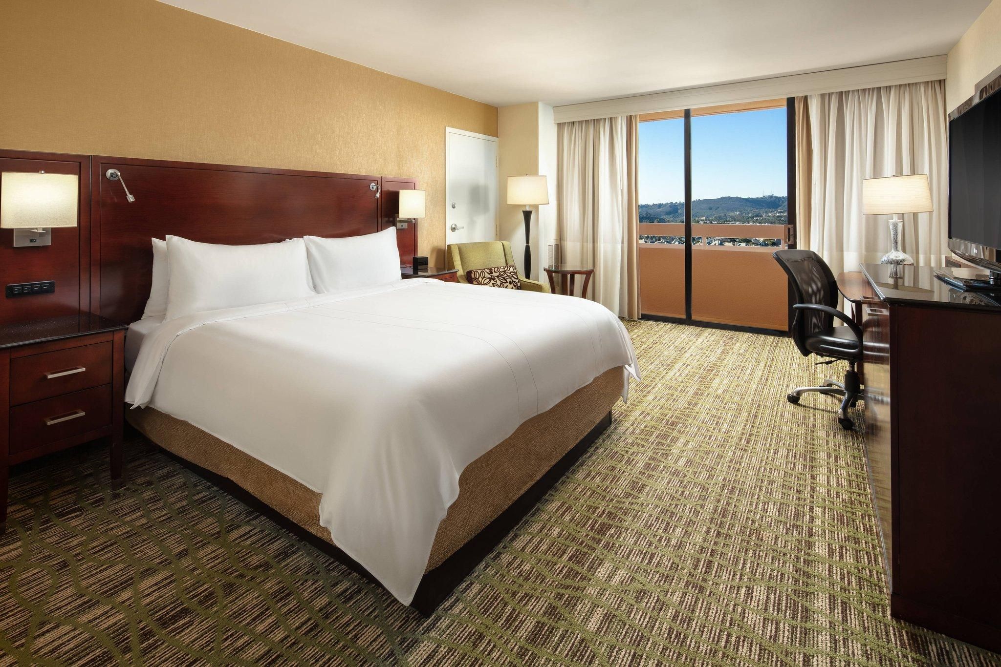 Guest room, 1 King or 1 Queen