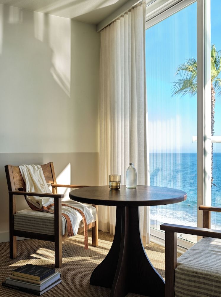 Room, 1 King Bed, Ocean View (Top Floor)