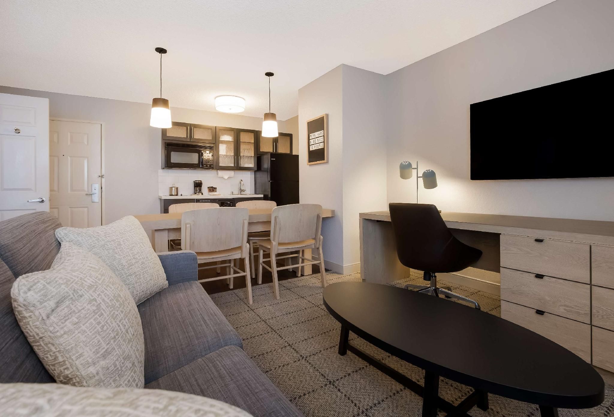 One Bedroom Suite - King