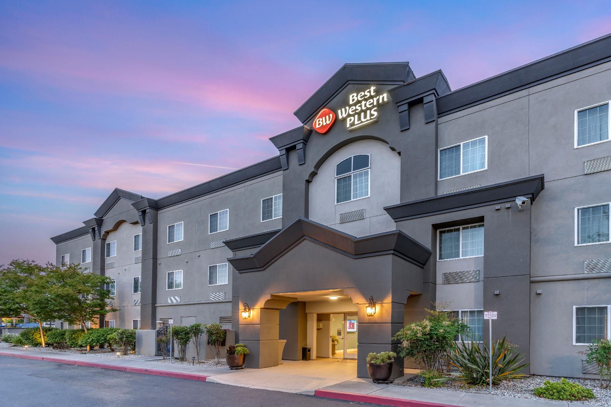Best Western Plus Vineyard Inn