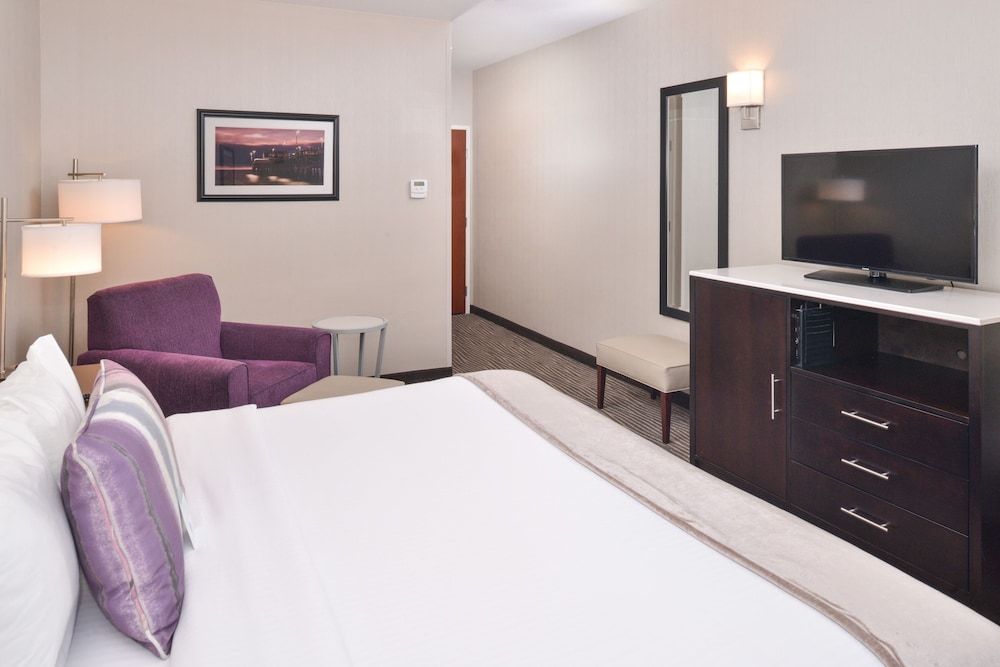 Standard Room, 1 King Bed, Non Smoking