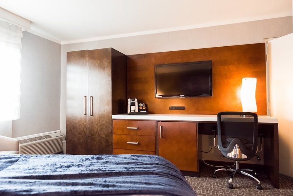 Suite, 1 King Bed
