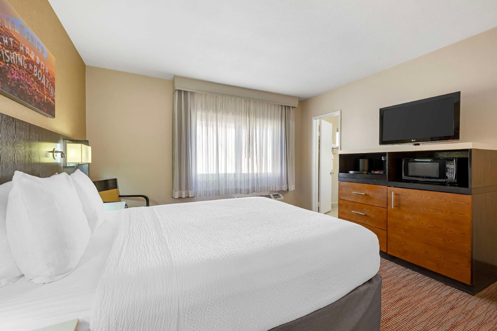 1 Queen Bed, Nonsmoking